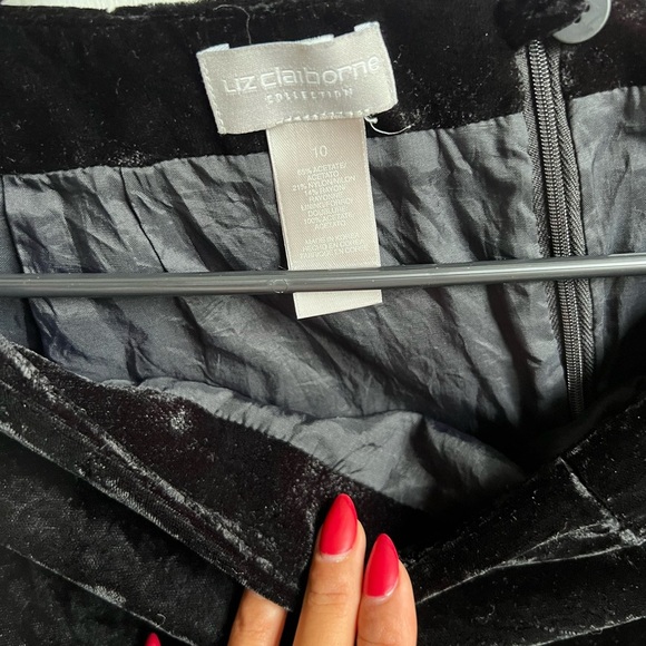 Liz Claiborne Black Velvet Pencil Skirt - Picture 5 of 8